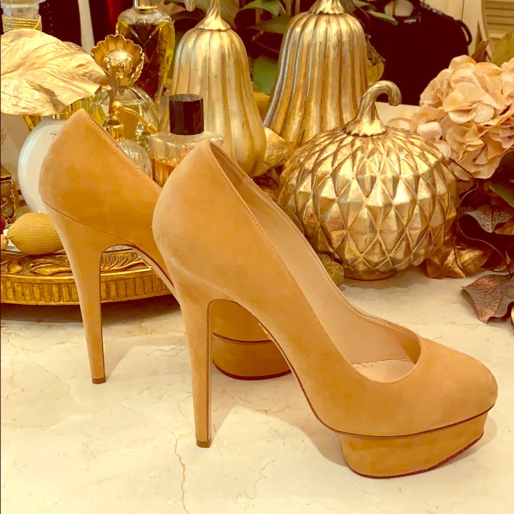 Brand New Suede Tan Pumps Gem